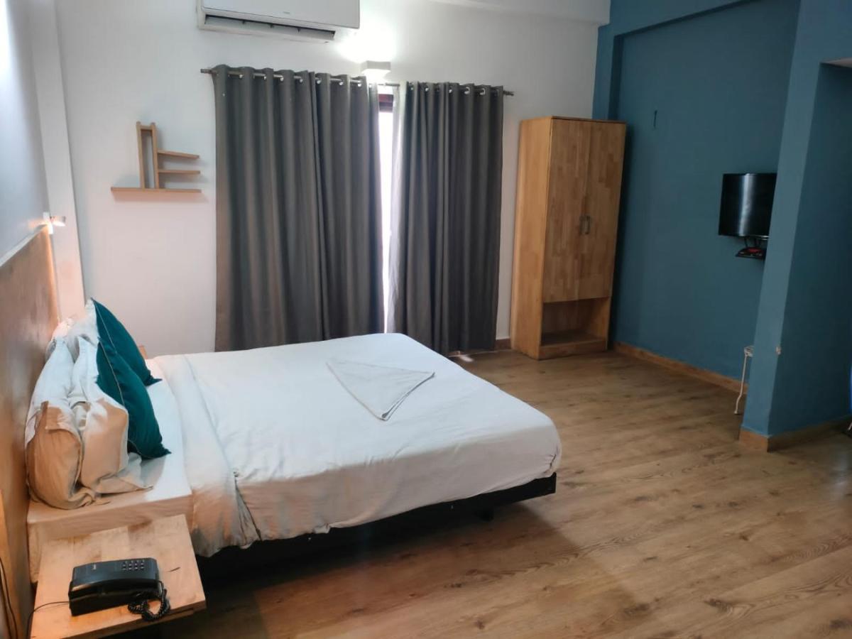 Divine Inn Couple Friendly Hotel Near Sector 51 Metro Station Noida Exteriér fotografie