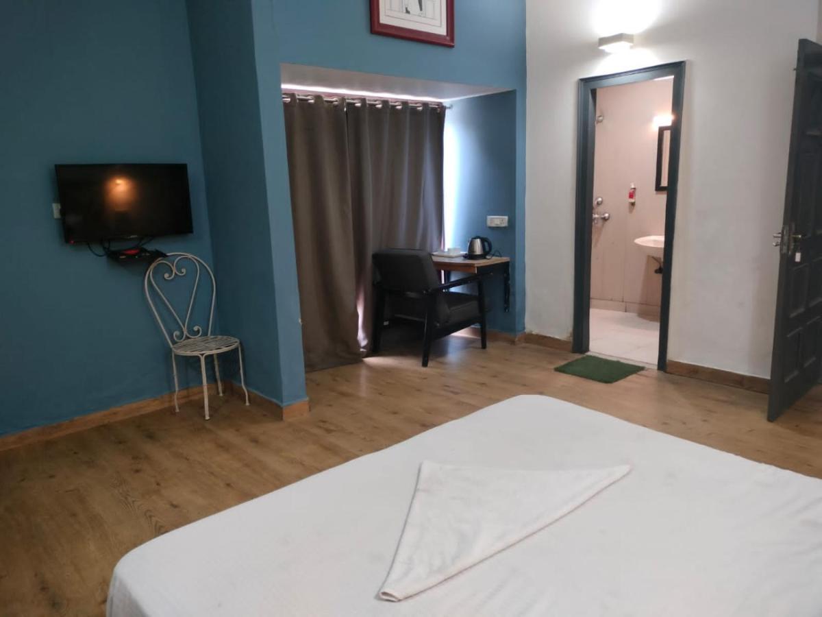 Divine Inn Couple Friendly Hotel Near Sector 51 Metro Station Noida Exteriér fotografie