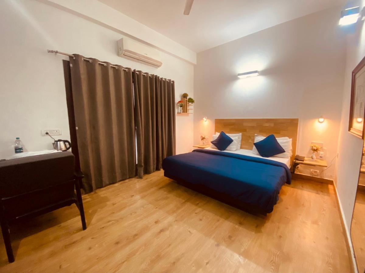 Divine Inn Couple Friendly Hotel Near Sector 51 Metro Station Noida Exteriér fotografie