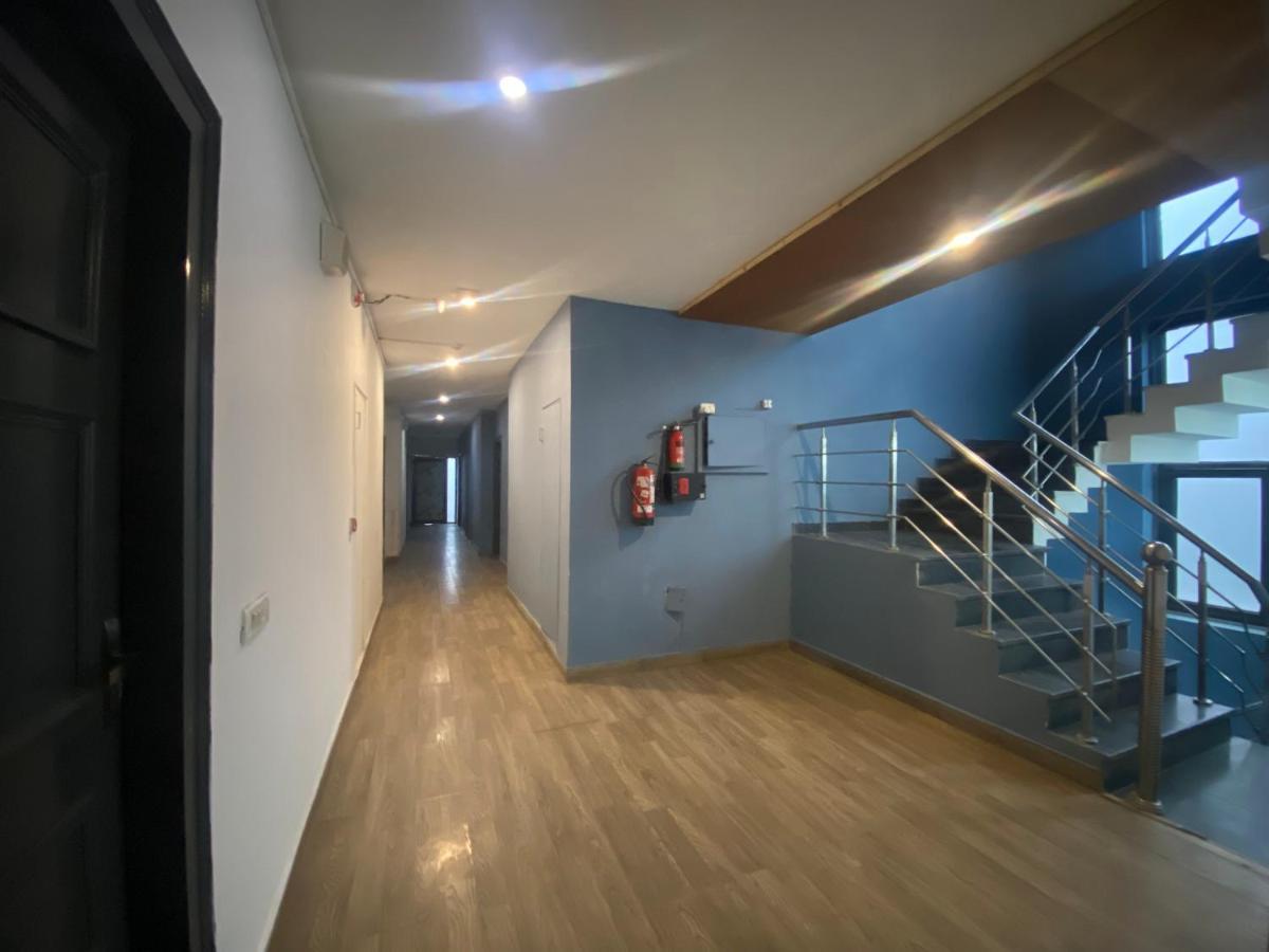 Divine Inn Couple Friendly Hotel Near Sector 51 Metro Station Noida Exteriér fotografie