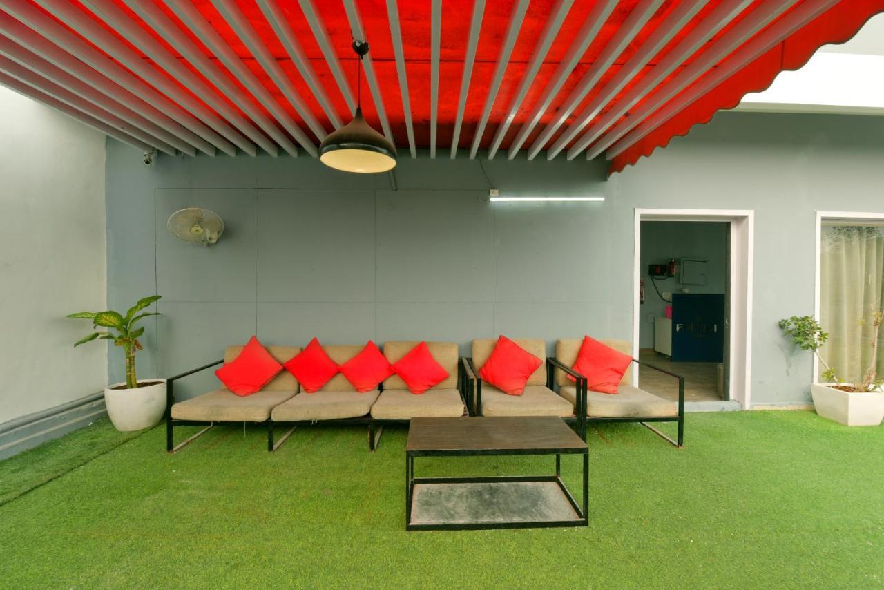 Divine Inn Couple Friendly Hotel Near Sector 51 Metro Station Noida Exteriér fotografie